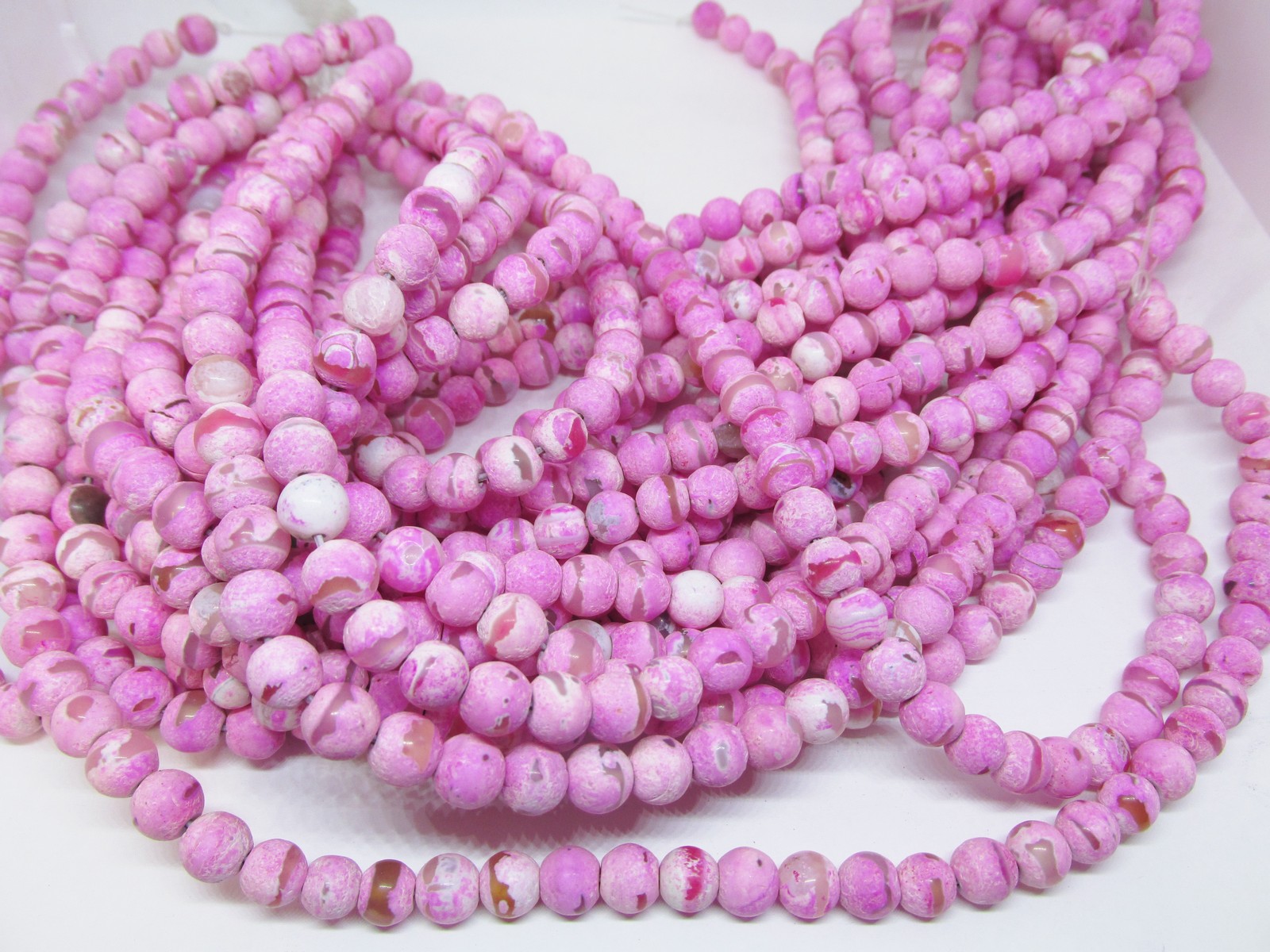 (image for) Pink agate round beads 8mm #1055