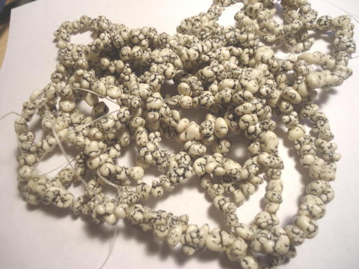 (image for) Cream and Black small nugget beads #1243