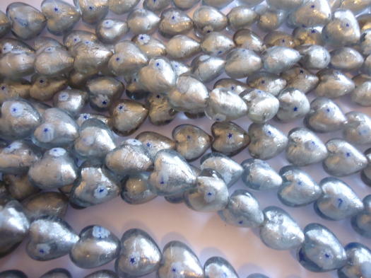 (image for) Silver foiled heart shaped glass beads #1255CL