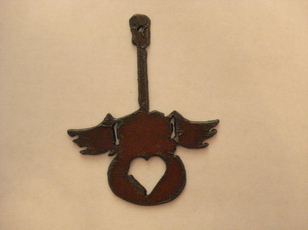 (image for) Guitar w/ Wings Heart Cutout Pendant #GG006