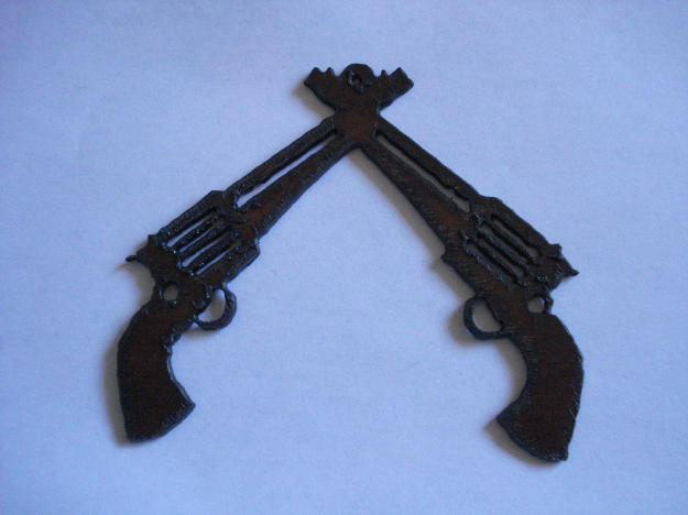 (image for) Double pistol metal cutout pendant #RR016