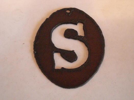 (image for) Initial metal cutout pendant Oval #OM-S