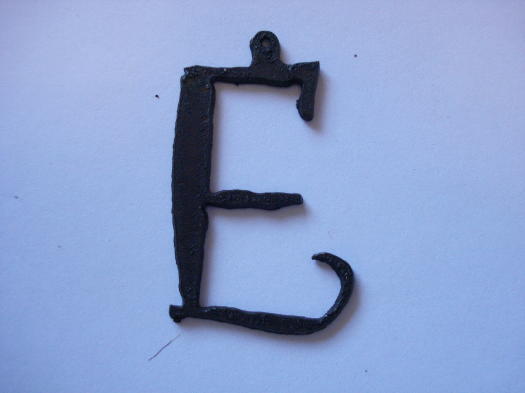 (image for) Initial Letter Curley Metal "E" - Pendant #cm-E