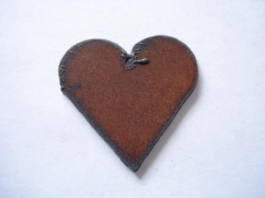 (image for) Heart metal cutout pendant #SH001
