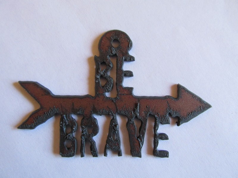 (image for) Be Brave with arrow rustic metal pendant #SS024