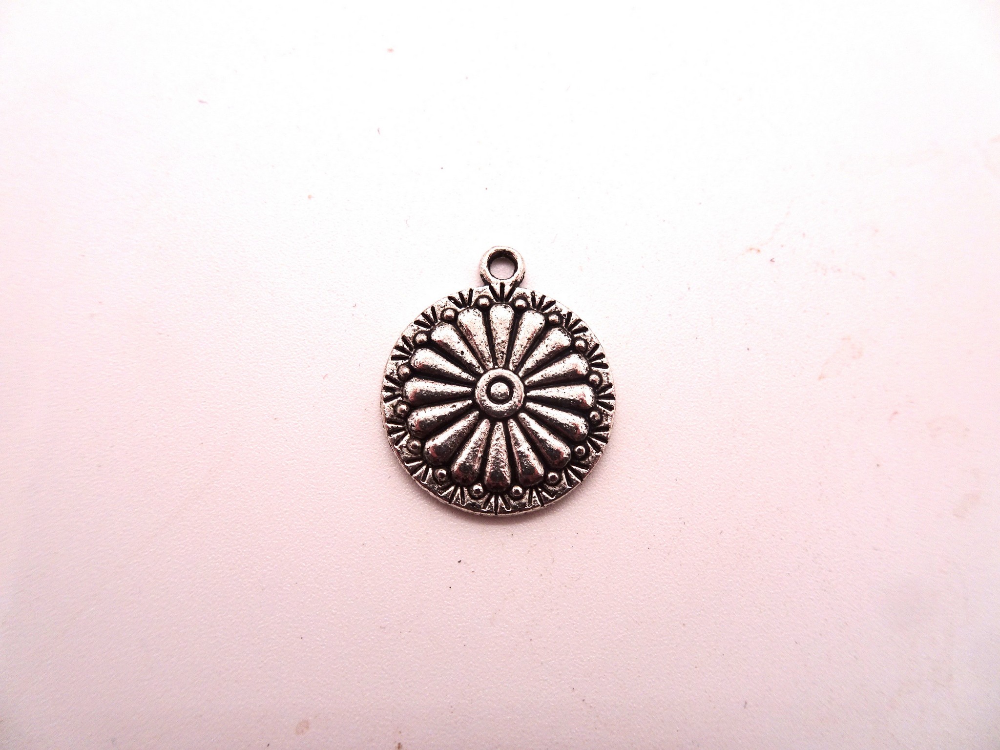 (image for) Concho charm antique silver 19mm #BSCH-156