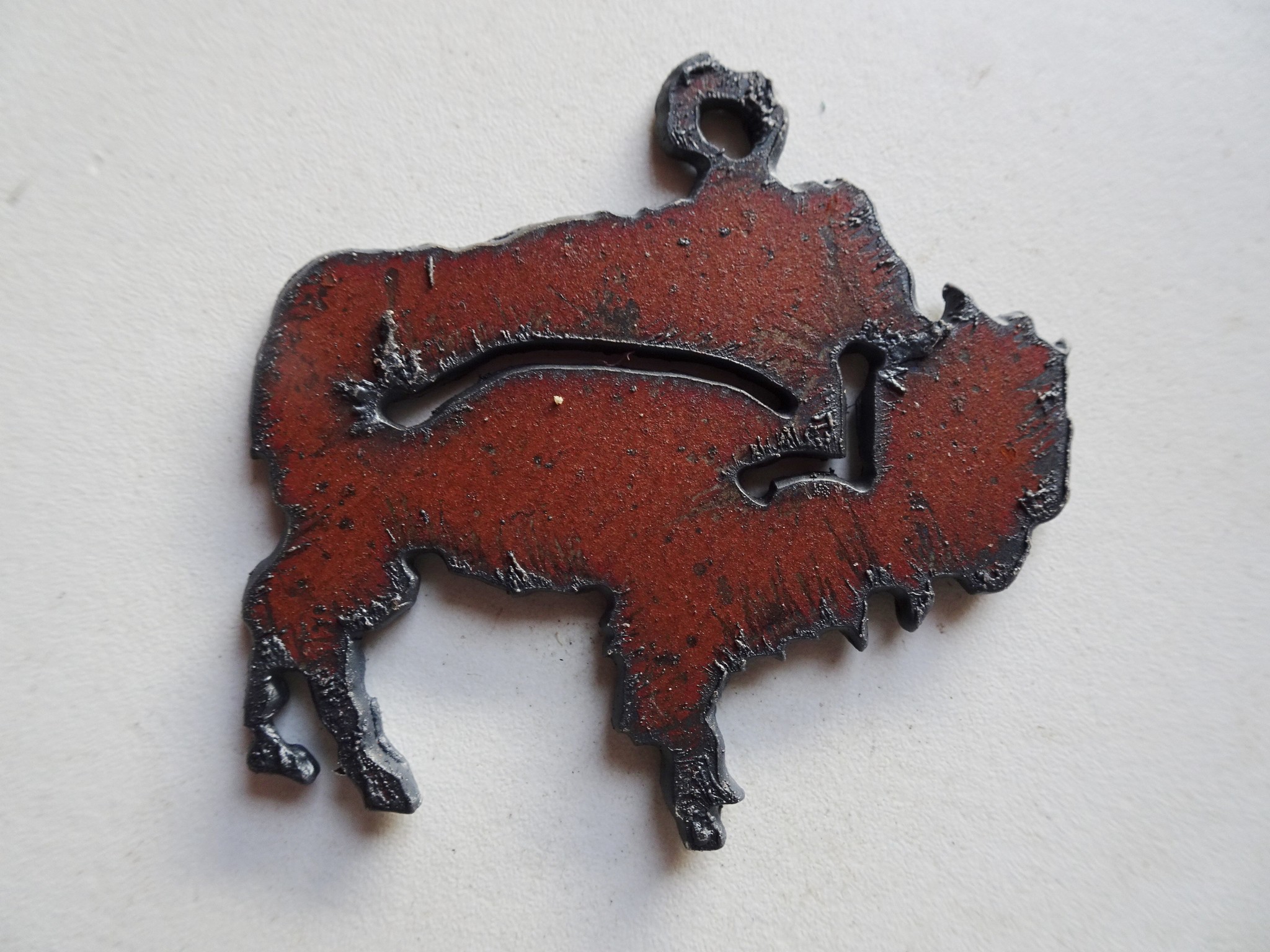 (image for) Buffalo with arrow rustic rusty metal pendant #NA-002