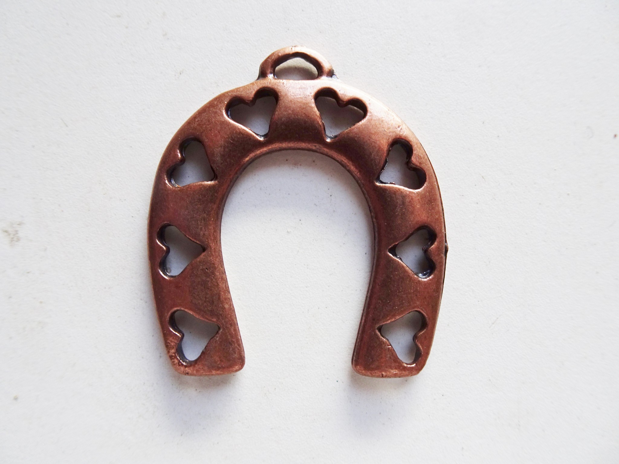 (image for) Copper horseshoe with hearts jewelry pendant #RM-143