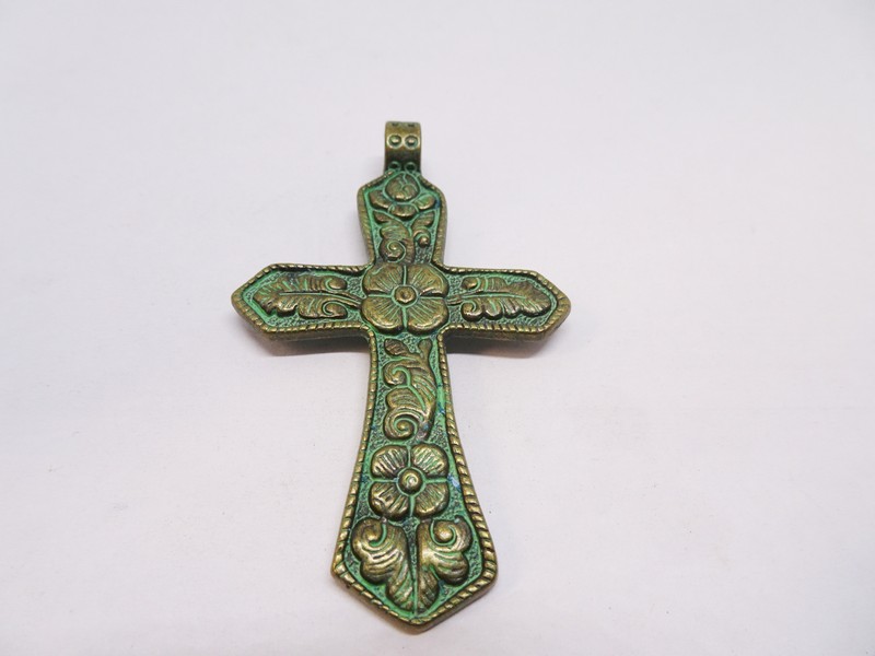 (image for) Cross green patina pendant with loop #MP-93