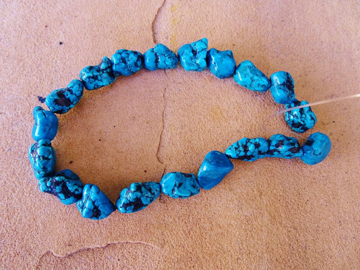 (image for) Dark Turquoise nugget beads #1775