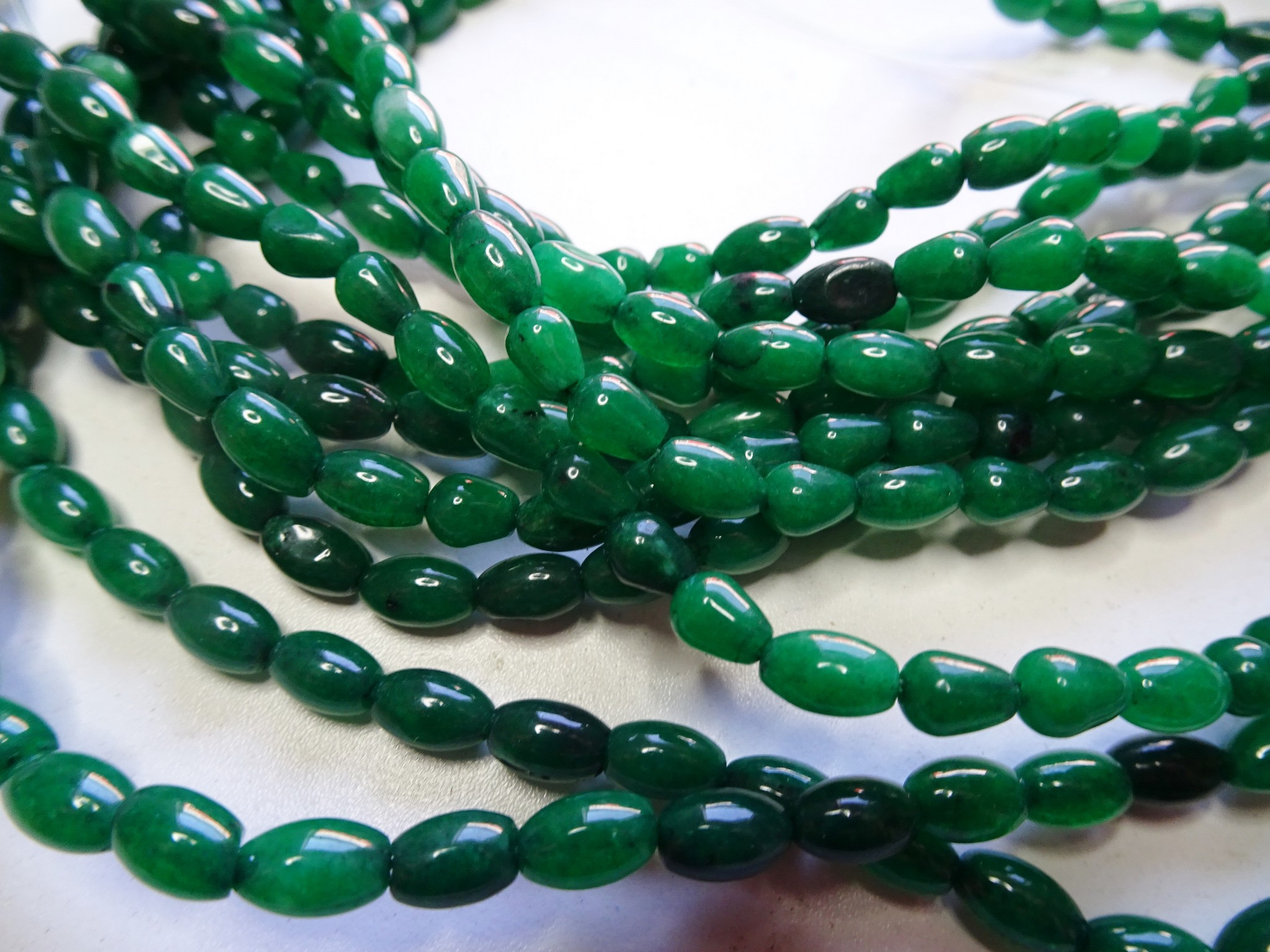 (image for) Green rice beads 6mm #1972