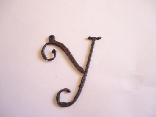 (image for) Initial Letter Curley Metal "Y" 3" - Pendant #CMY-3