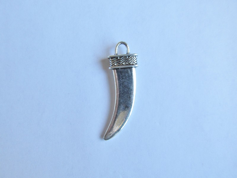 (image for) Antique Silver 'Bear' Claw Pendant #MP70