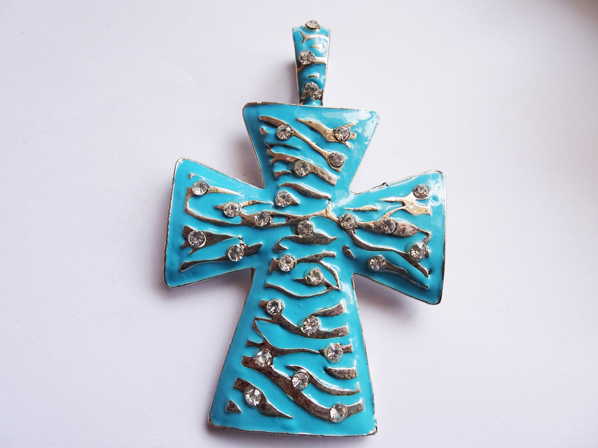 (image for) Turquoise cross pendant with crystals #RM-235