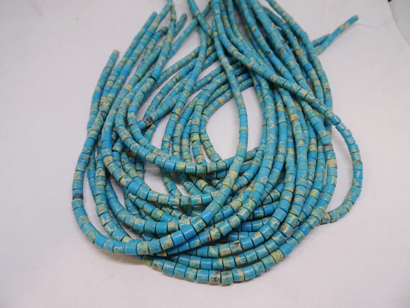 (image for) Turquoise and cream heishi 4mm #1487