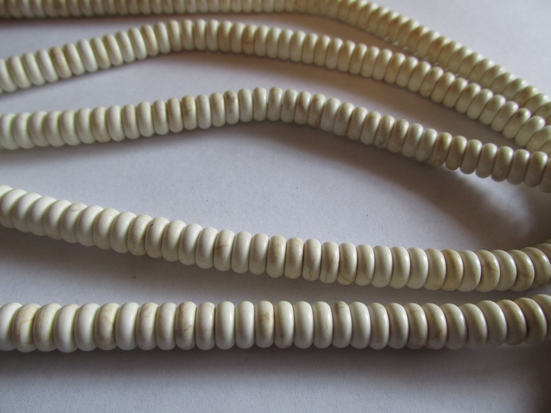 (image for) White Rondelle beads 4x8mm #1590
