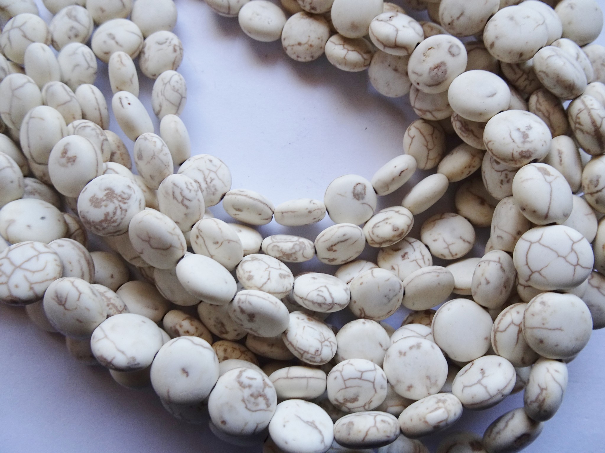 (image for) White Magnesite round flat 12mm beads #1095-A