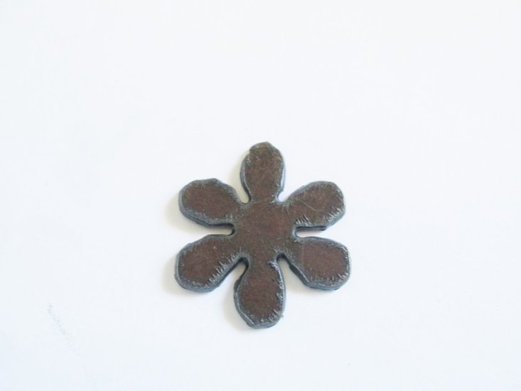 (image for) 6 petal Flower no hole #CG001BB- no hole 1.25