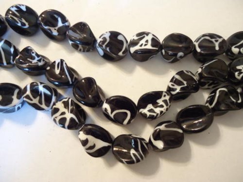 (image for) Black and white acrylic nugget #h1287