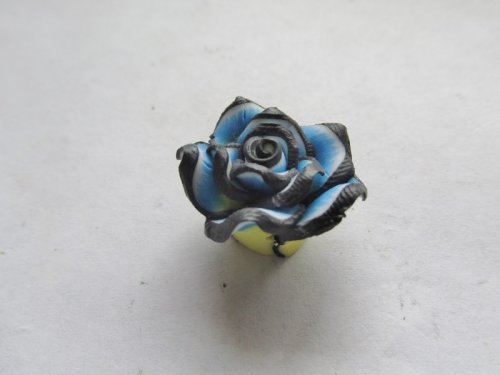 (image for) Turquoise/yellow flower #FL25
