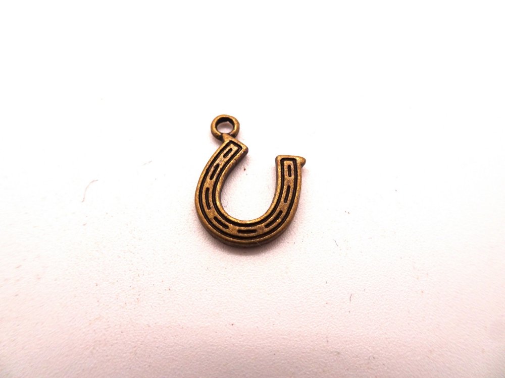 (image for) Horseshoe charm #BS-ch109