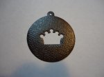 (image for) Circle w/crown metal pendant #400