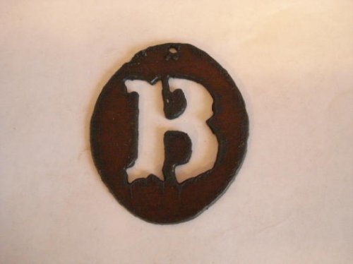 (image for) Initial metal cutout pendant oval #OM-B