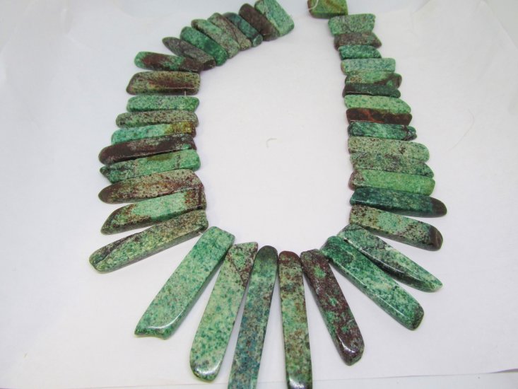 (image for) Green and Maroon Jasper stick beads graduated #1032-B