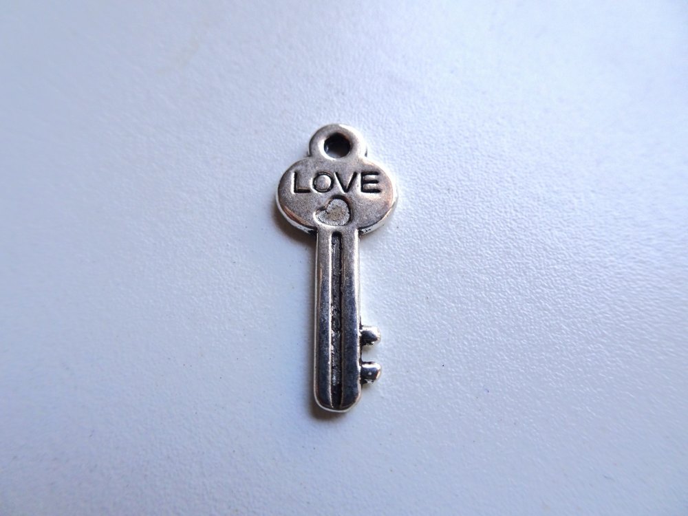 (image for) Key charm #BS-ch27