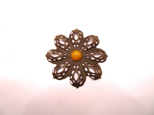 (image for) Bronze Medallion hat decorating decor Yellow 1 3/4" #PEN-45