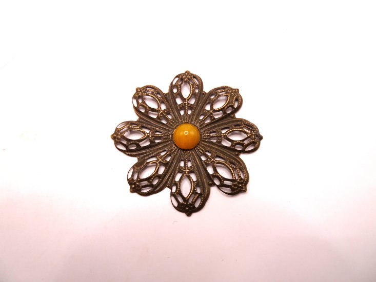 (image for) Bronze Medallion hat decorating decor Yellow 1 3/4" #PEN-45