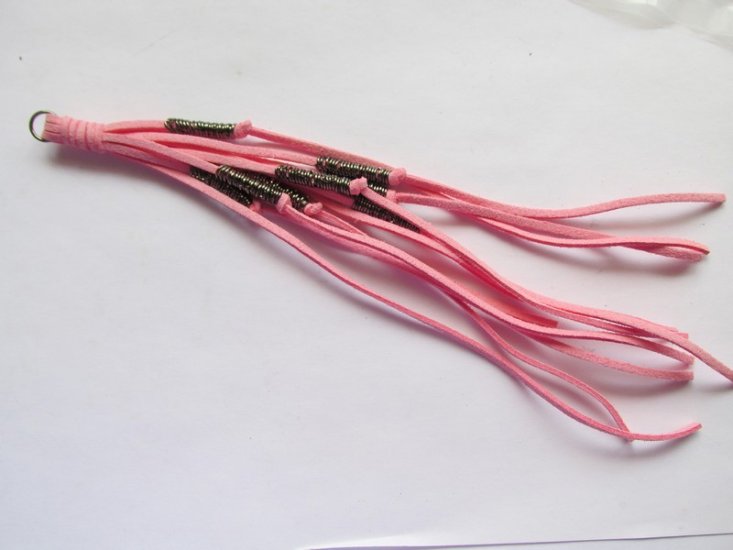 (image for) Suede Tassle Pink 10"