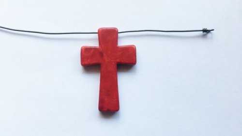 (image for) Red cross pendant bead 1 3/4" #CP-2