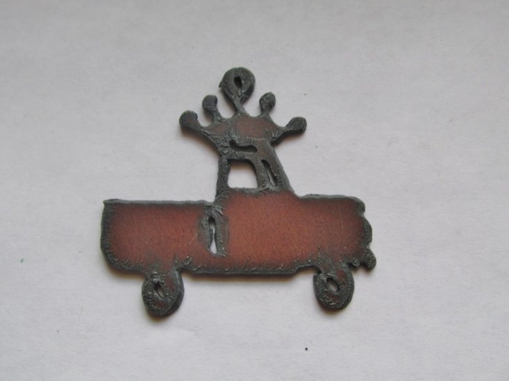 (image for) Vintage truck with crown #TT036