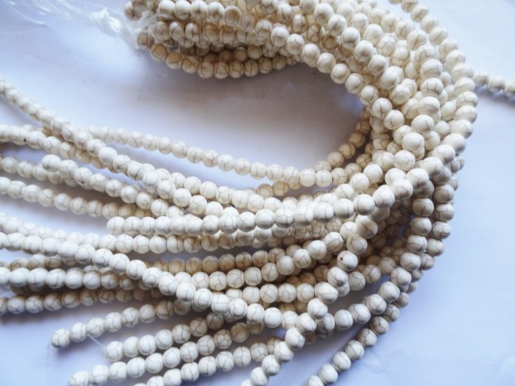 (image for) White round magnesite 6mm #1393-BB