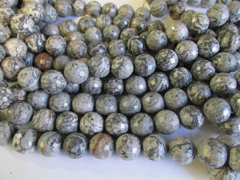 (image for) Grey Agate faceted rounds 16mm #1253