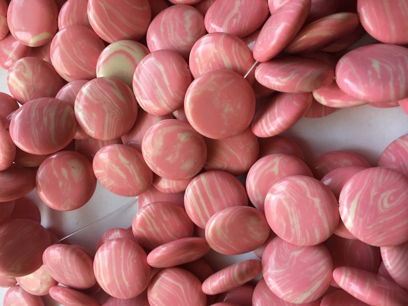 (image for) Pink and cream resin bead 25mm #1298