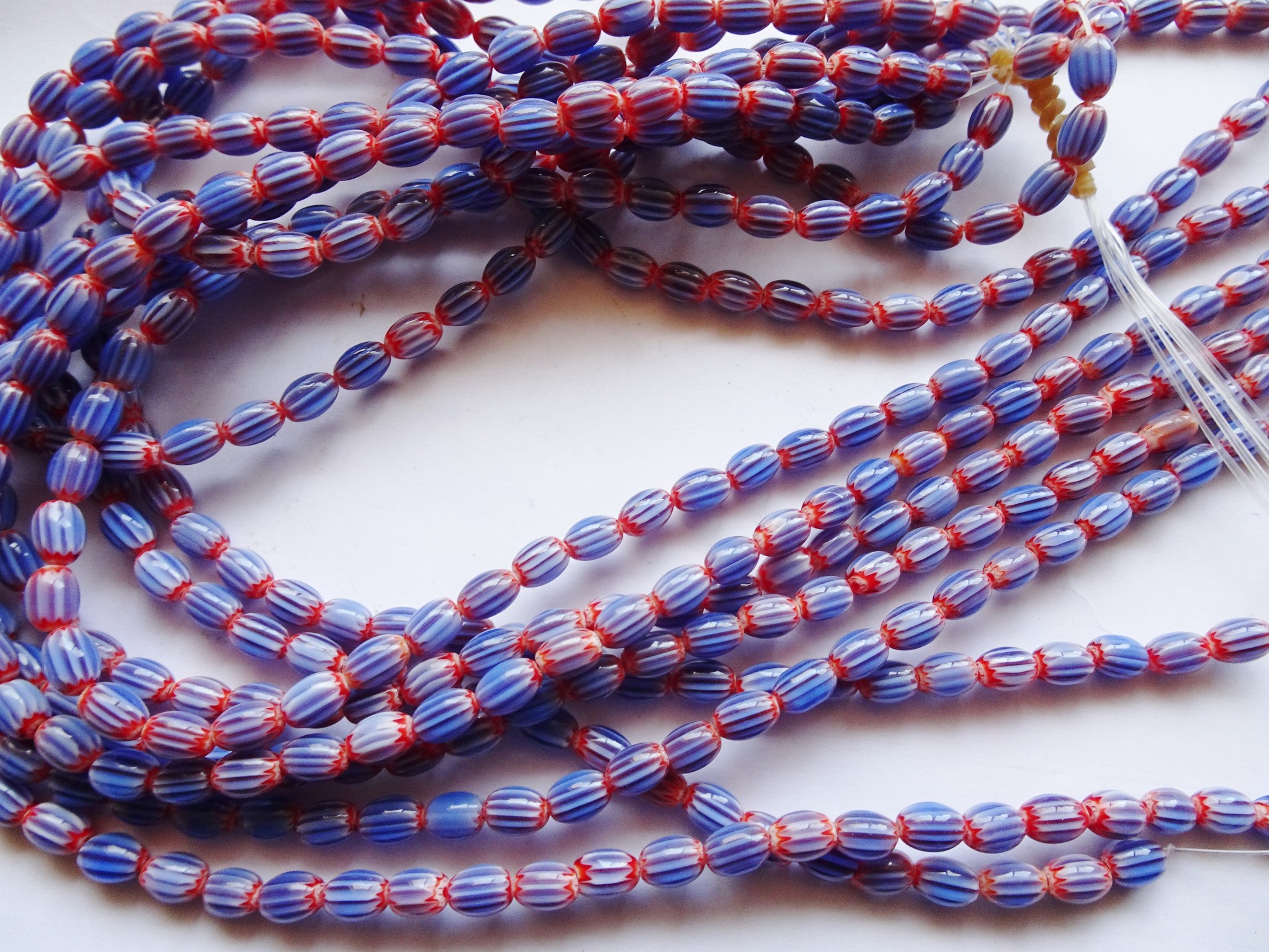 (image for) Red white and blue trade beads 6x8mm #1066A