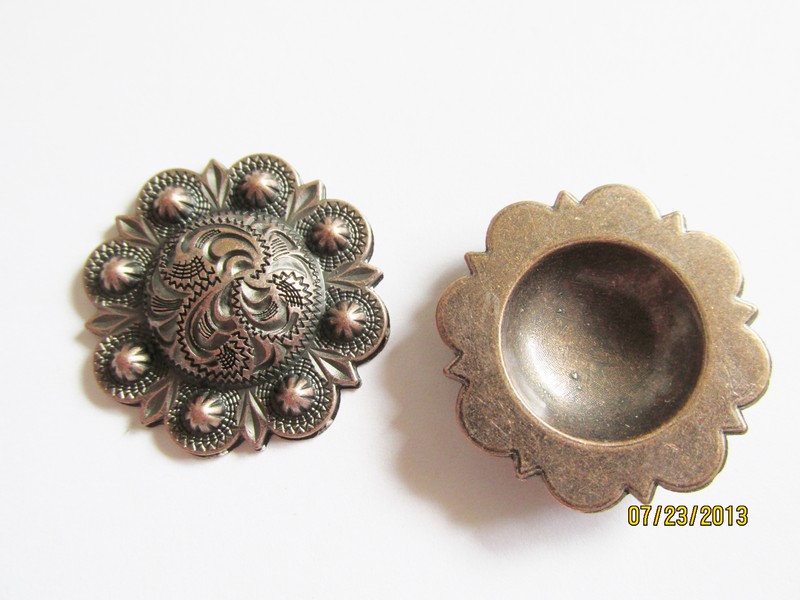 (image for) Flat Back Berry antique Copper concho #YZ2011-110-2copCONCHO8 - Click Image to Close