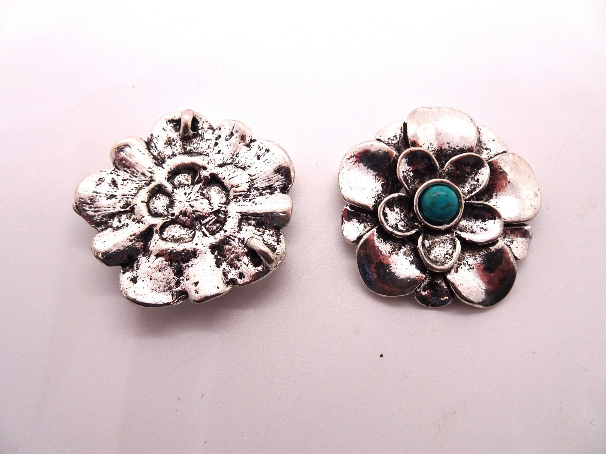 (image for) Bronze patina flower pendant #RM-350 - Click Image to Close