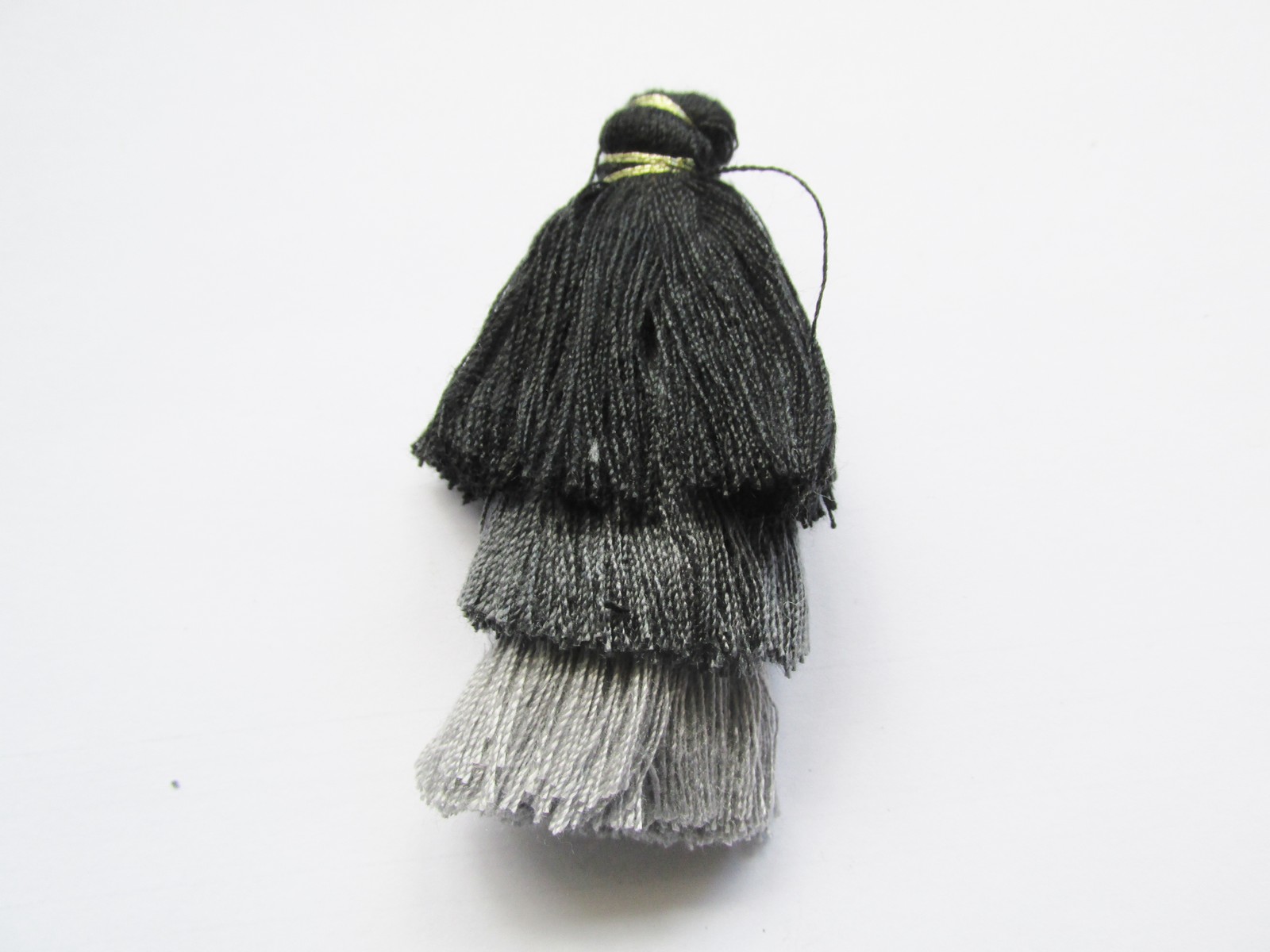 (image for) Grey black silk tassle #gbtass