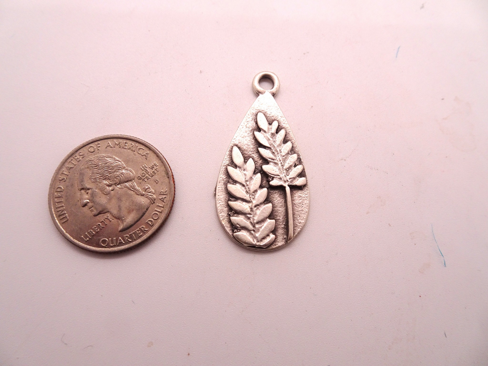 (image for) Leaf small pendant #BB2