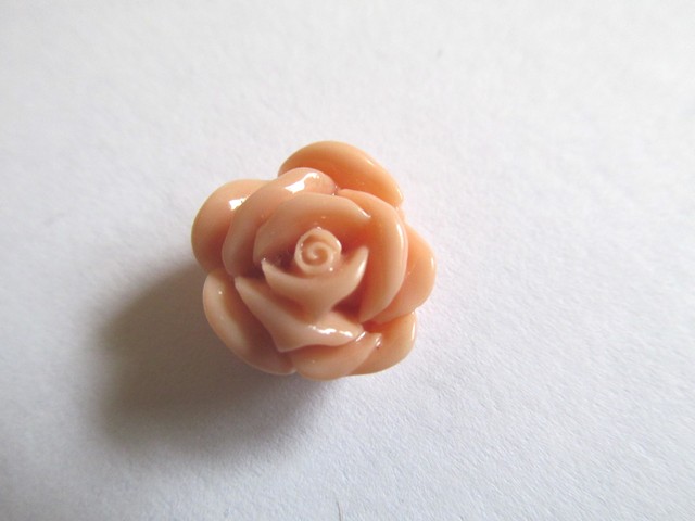 (image for) Peachy Beige Glue-on ROSE 1/2" #FL9 - Click Image to Close