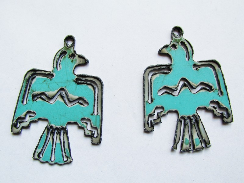 (image for) Turquoise thunderbird pendant #PO5 - Click Image to Close